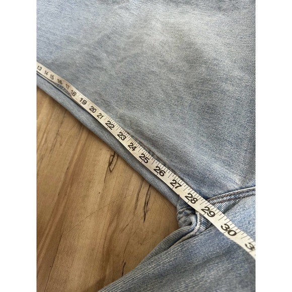 Vintage 505 levis light wash relaxed fit tapered leg - Picture 12 of 13